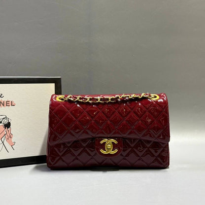 CHANEL 

WITH BOX  
🎁🎁🎁

105 dhs🪙💕
SIZE: 25cm

Zain39
♥️♥️♥️
