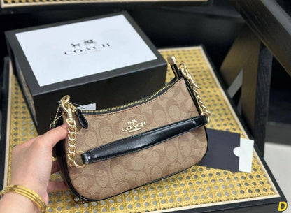 Coach

90 dhs🪙

With box
🎁🎁🎁

Zain35
♥️♥️♥️