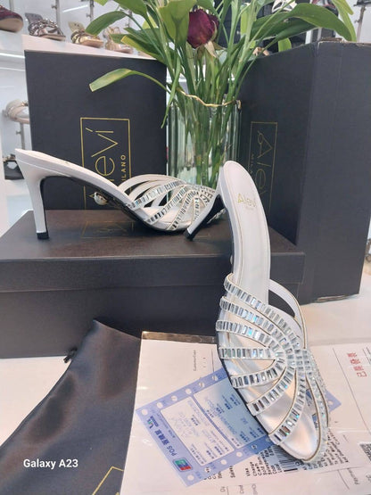 Master Heel
270 dhs🪙
Size 36-41

Zain207
♥️♥️♥️
