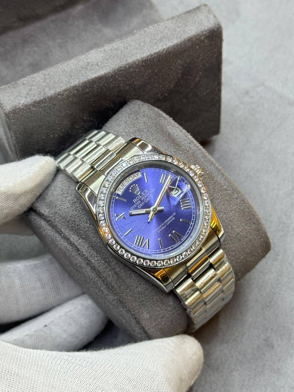 Rolex 
watch for ladies 
good quality 
310 dhs🇦🇪
(size 36mm)

Zain59
♥️♥️♥️
