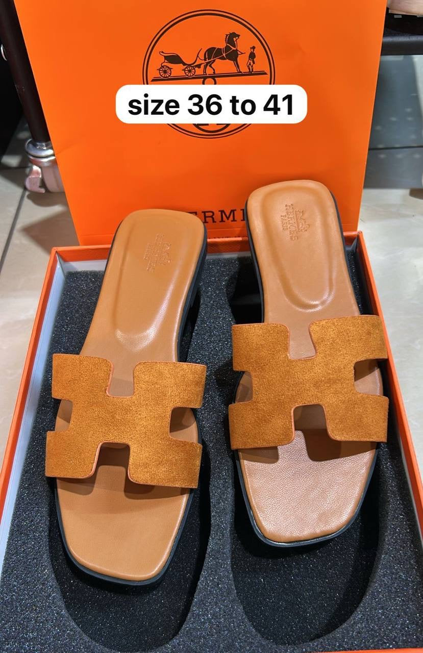 Hermes 

size 36 to 41

75 dhs🪙

Zain103
♥️♥️♥️