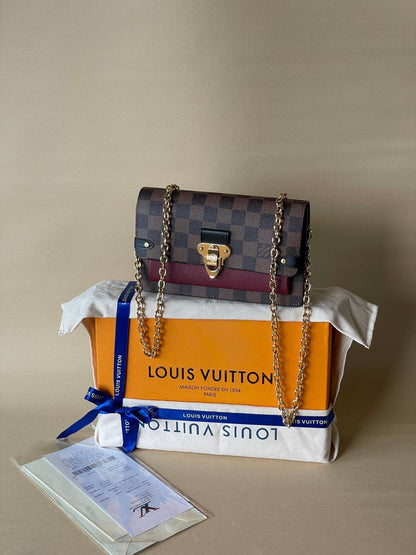Louis vuitton
Master +++++
*20 cm*
*AVAILABLE NOW*
For Price 👇 WTSP Text Zain 0568585901

Zain257
♥️♥️♥️
