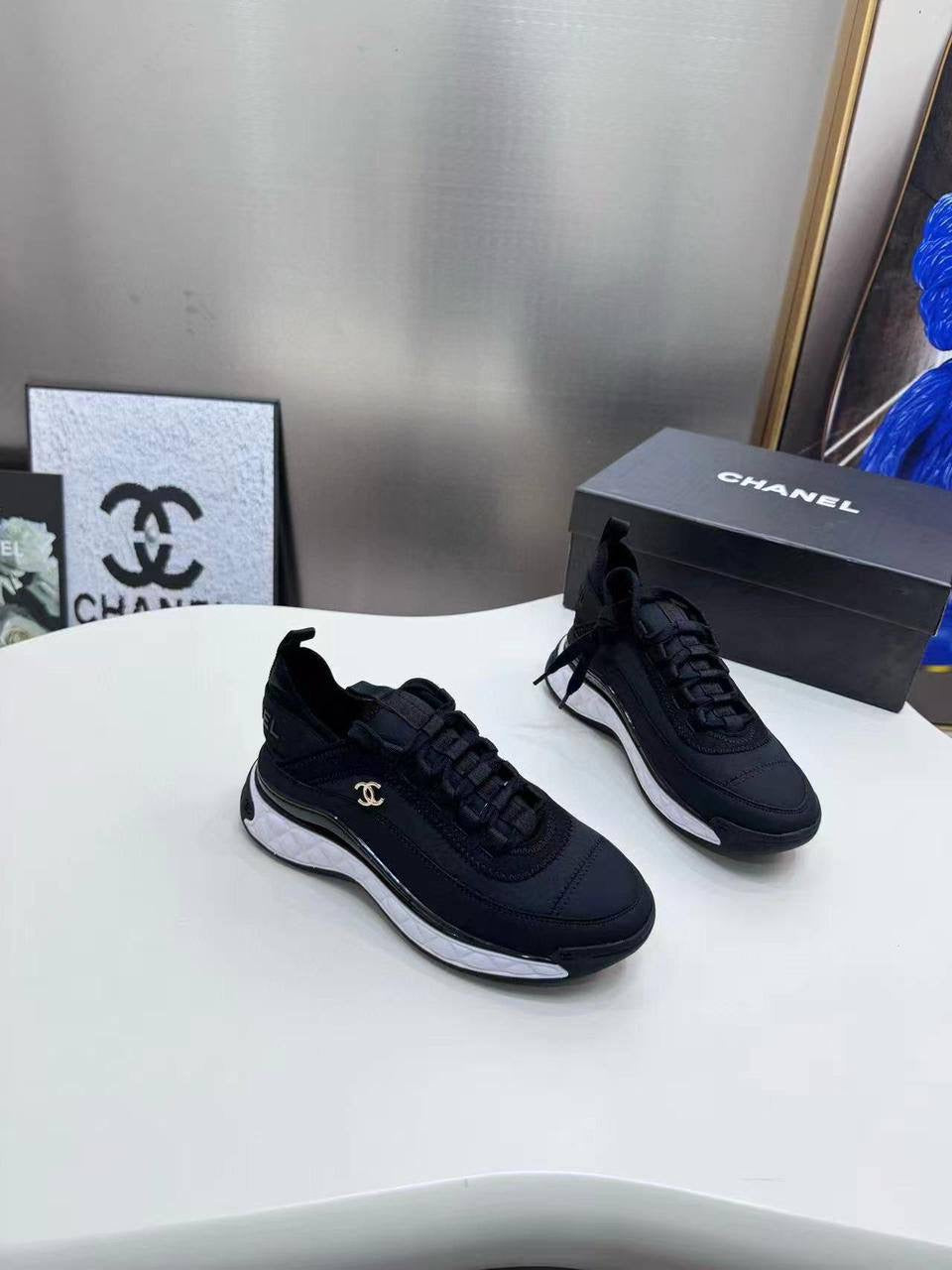 Channel Shoes 👟 
Size 36 to 41 
150 dhs🪙

Zain82
♥️♥️♥️