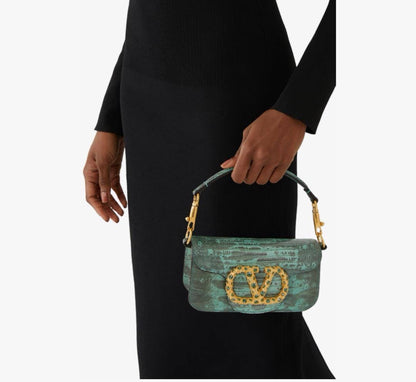 Valentino

110 dhs🇦🇪

Good quality

Zain35
♥️♥️♥️