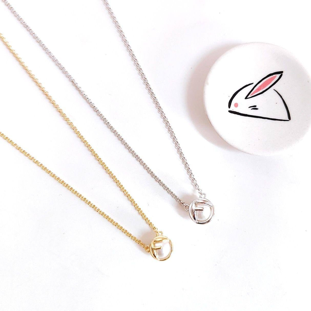 Fendi Set 
Necklace 
Earrings 
Bracelet 

Master quality 
115 dhs🇦🇪 normal box🎁

Zain48
♥️♥️♥️