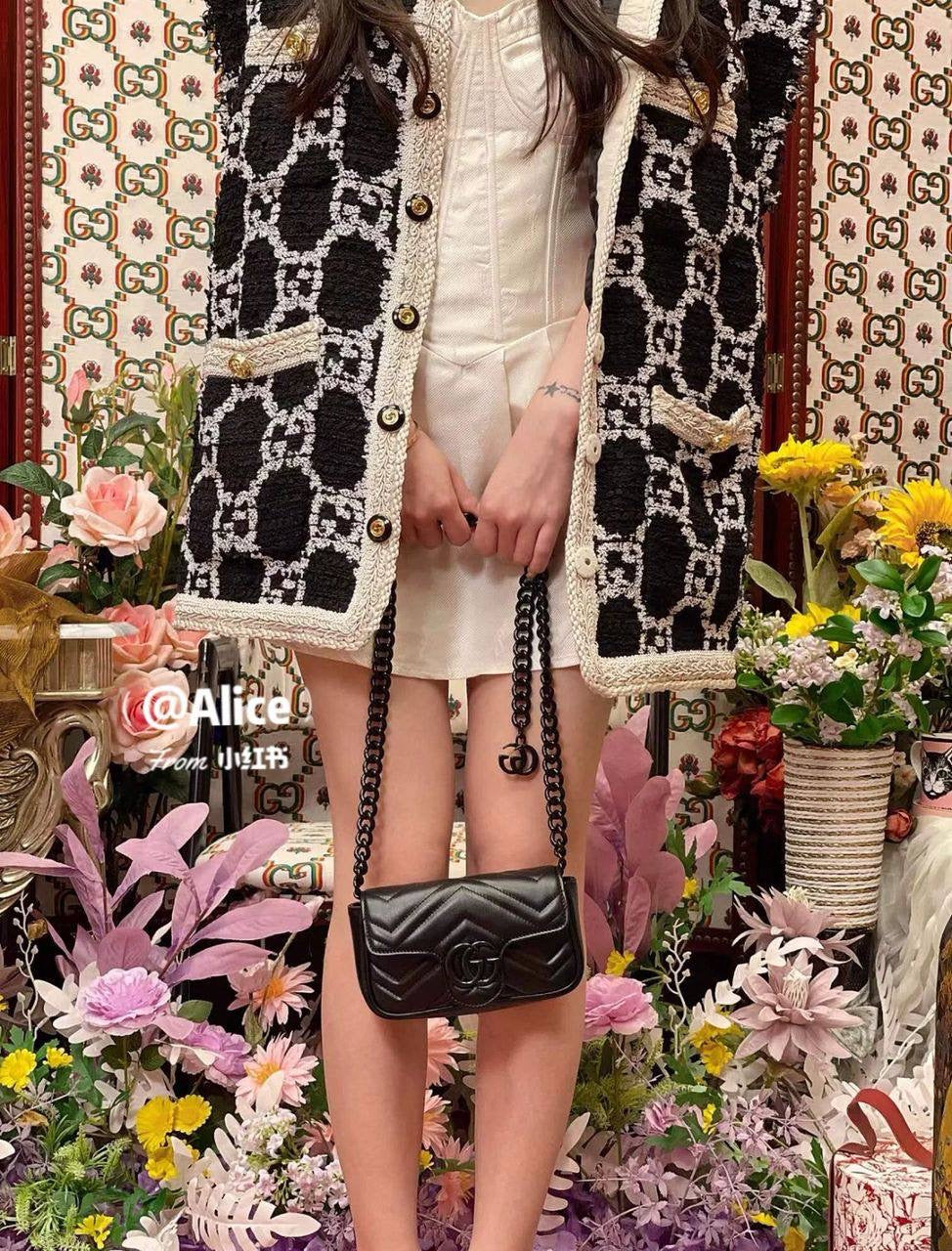 Gucci

90 dhs🇦🇪

Good quality 

with box
🎁🎁🎁
Zain35
♥️♥️♥️