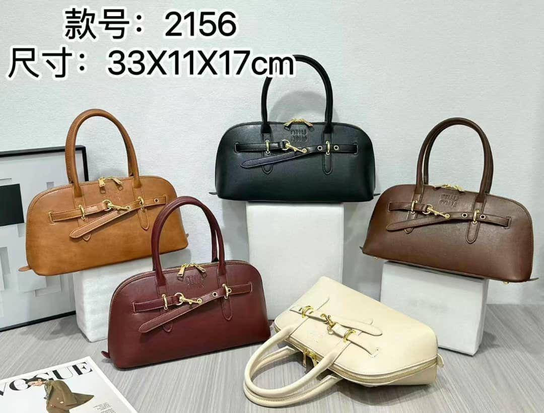 Miu Miu
Best quality 
95 dhs🇦🇪
size 33 cm

Zain158
♥️♥️♥️