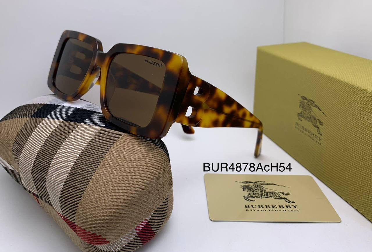 Burberry
70 dhs🪙

Zain126
♥️♥️♥️