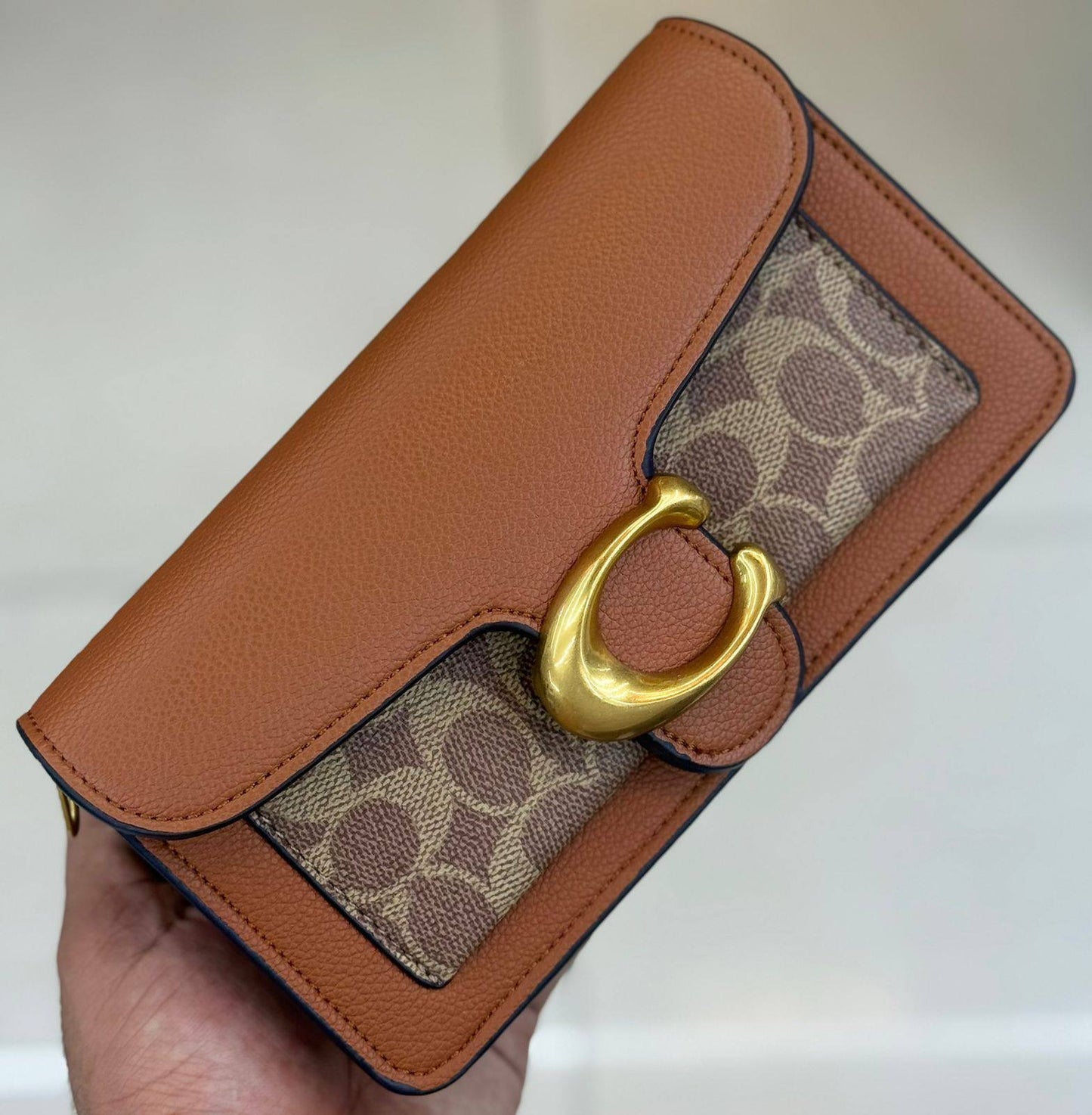 COACH TABBY NEW 
GOOD QUALITY 
SIZE ( 20 CM)
100 dhs🇦🇪

WITH BOX
🎁🎁🎁

Zain28
♥️♥️♥️