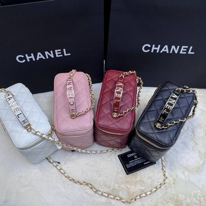 Chanel ᴠᴀɴɪᴛʏ ᴛᴏᴘ ʜᴀɴᴅʟᴇ
ᴍɪʀʀᴏʀ ɪɴsɪᴅᴇ

ᴡɪᴛʜʙᴏx
🎁🎁🎁

Caviar ᴍᴀᴛᴇʀɪᴀʟ 
sɪᴢᴇ:18ᴄᴍ
95 dhs🇦🇪

Zain56
♥️♥️♥️
