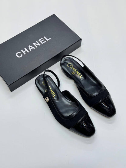 Chanel
Size 36-41
105 dhs🇦🇪

Zain21
♥️♥️♥️