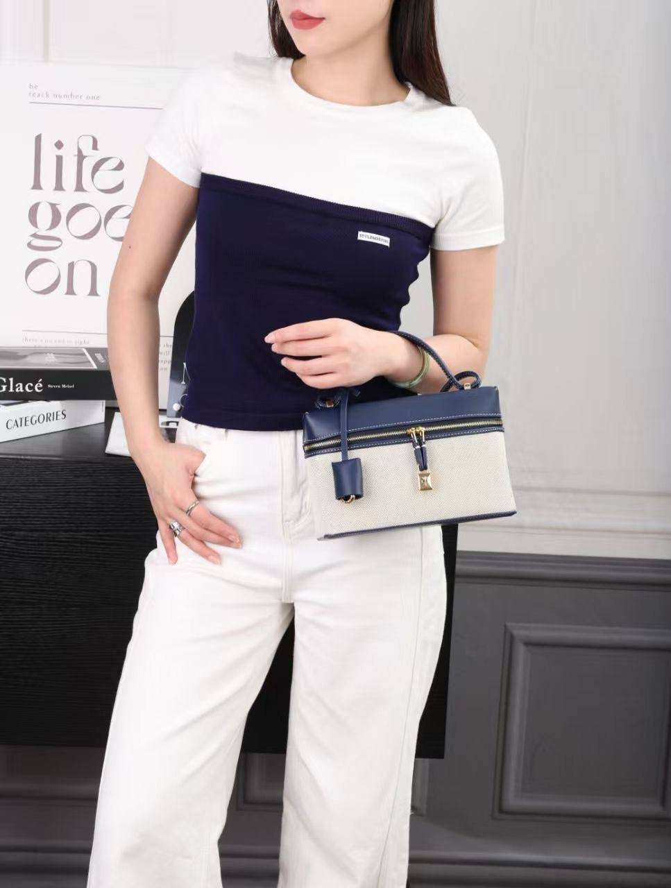 Loro piana
SIZE……….    23CM
105 dhs🇦🇪

with box
🎁🎁🎁

Zain244
♥️♥️♥️