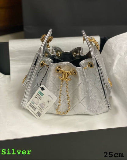 Chanel 25 ʜᴏʙᴏ ʙᴀɢ 
ɢᴏʟᴅ ʜᴀʀᴅᴡᴀʀᴇ 
ɴᴏ 🎁 
ᴄᴀᴠɪᴀʀ 
sɪᴢᴇ:25ᴄᴍ
115 dhs🇦🇪

Zain56
♥️♥️♥️