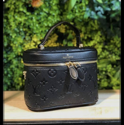 LV

With Box
🎁🎁🎁

105 dhs🇦🇪

Zain143
♥️♥️♥️