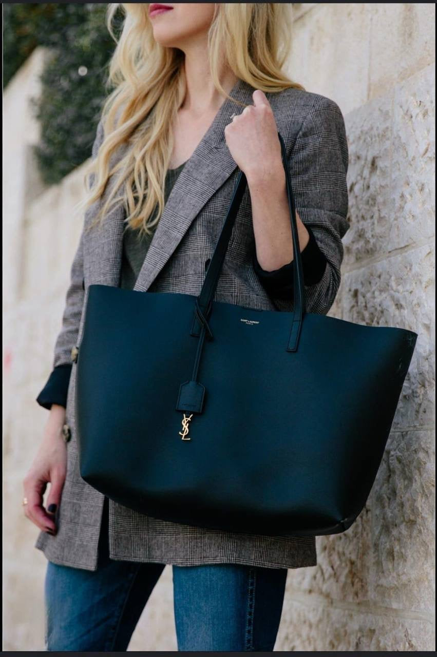 YSL
100 dhs🪙
Good Quality 

Zain217
♥️♥️♥️