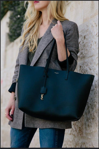 YSL
100 dhs🪙
Good Quality 

Zain217
♥️♥️♥️