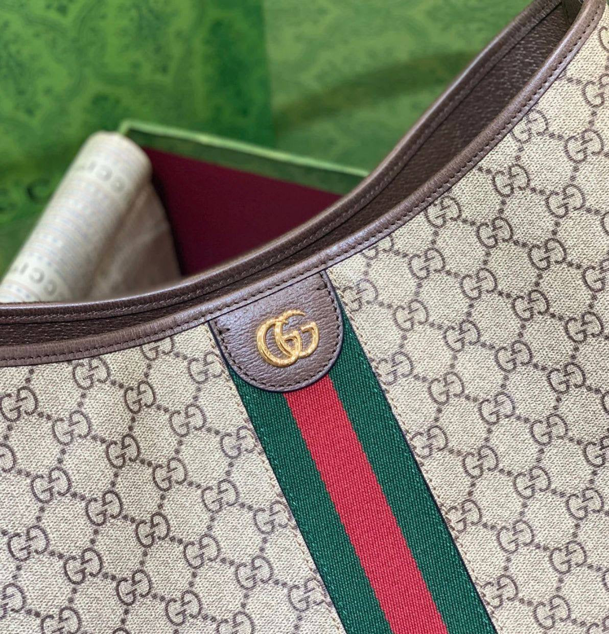 GUCCI

 COPY ONE NEW CAME
BIG SIZE (WITHOUT BOX)      
140 dhs🇦🇪

SMALL SIZE WITH BOX🎁
130 dhs🇦🇪

Zain39
♥️♥️♥️