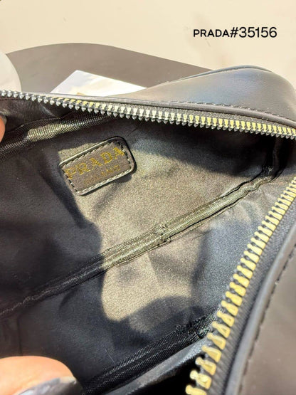 YSL ☆ MIUMIU ☆ PRADA
ʙᴏsᴛᴏɴ ᴛᴏᴘ ʜᴀɴᴅʙᴀɢ
ᴡɪᴛʜ ᴅɪᴀᴍᴏɴᴅ ɢʟɪᴛᴛᴇʀs
ᴡɪᴛʜ ʟᴏɴɢ ʙᴇʟᴛ sᴛʀᴀᴘ
sɪᴢᴇ : 22 cm

65 dhs🇦🇪

Zain31
♥️♥️♥️