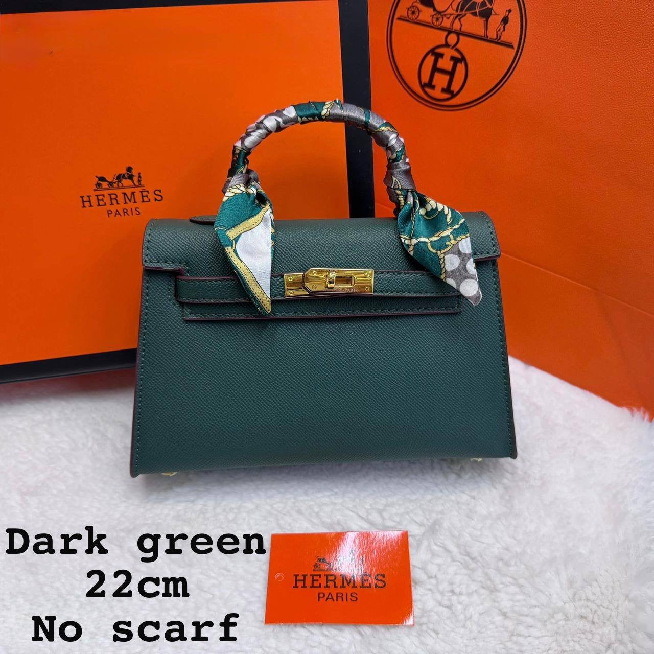 Hermes ᴋᴇʟʟʏ ʙᴀɢ  
gold hardware 
ᴡɪᴛʜ ʙᴏx 
🎁🎁🎁

No twilly
ʟᴇᴀᴛʜᴇʀ 
sɪᴢᴇ:22ᴄᴍ 
90 dhs🇦🇪

Zain56
♥️♥️♥️