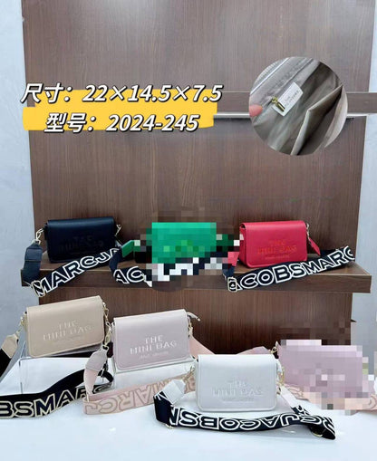 March Jacobs
ᴛʜᴇ ᴍɪɴɪ ʙᴀɢ
ᴄʀᴏss ʙᴏᴅʏ ʙᴀɢ
ᴍᴀᴛᴛᴇ ʟᴇᴀᴛʜᴇʀ ᴍᴀᴛᴇʀɪᴀʟ
sɪᴢᴇ : 22 cm

70 dhs🇦🇪

Zain31
♥️♥️♥️