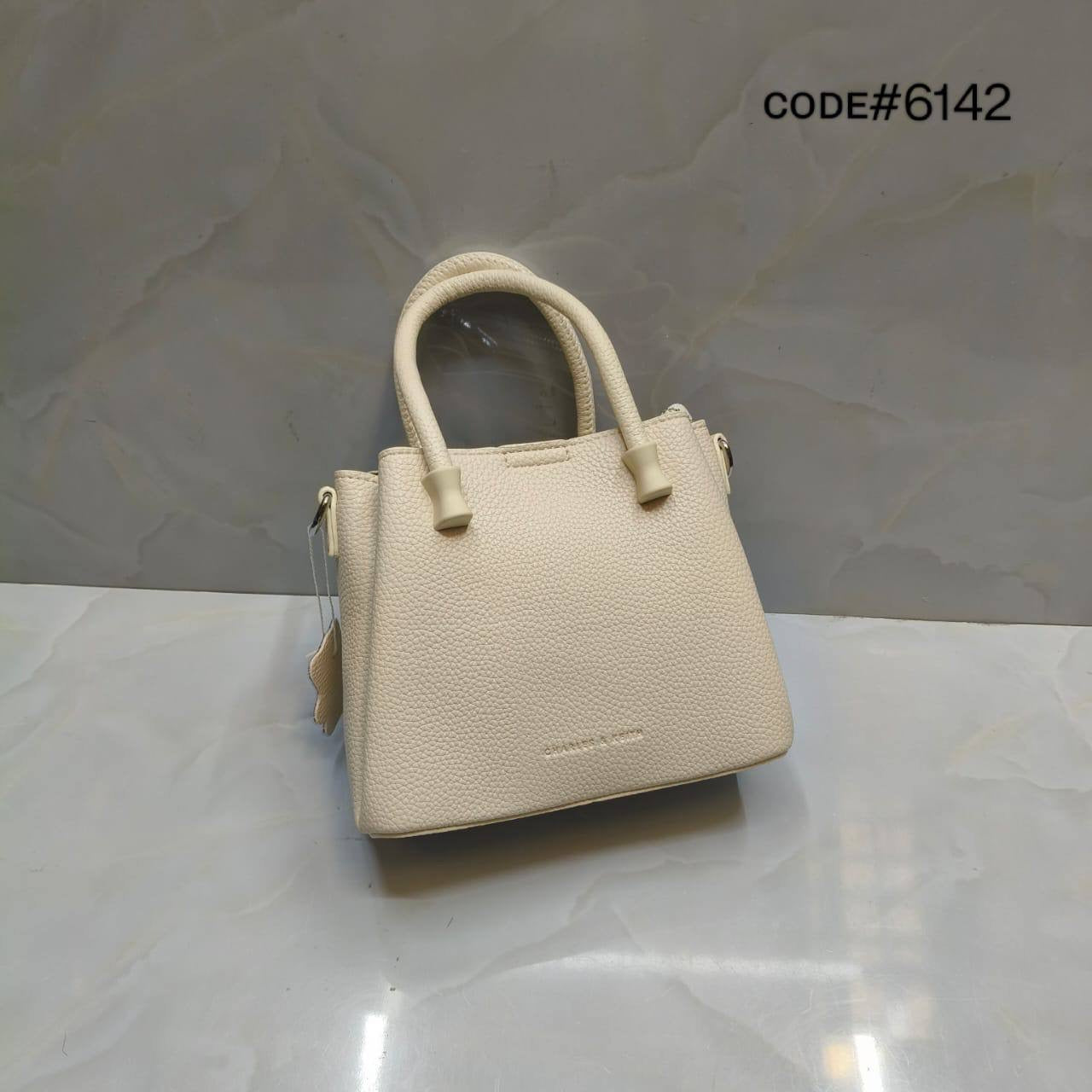 𝗖𝗛𝗔𝗥𝗟𝗘𝗦 & 𝗞𝗘𝗜𝗧𝗛
ᴛᴏᴘ ʜᴀɴᴅ sʟɪɴɢ ʙᴀɢ
sɪʟᴠᴇʀ ʜᴀʀᴅᴡᴀʀᴇ
sᴏғᴛ ᴍᴀᴛᴛᴇ ʟᴇᴀᴛʜᴇʀ
sɪᴢᴇ: 18.5 cm

65 dhs🪙

Zain31
♥️♥️♥️