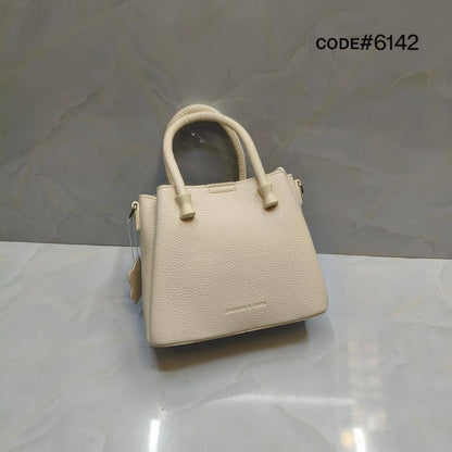 𝗖𝗛𝗔𝗥𝗟𝗘𝗦 & 𝗞𝗘𝗜𝗧𝗛
ᴛᴏᴘ ʜᴀɴᴅ sʟɪɴɢ ʙᴀɢ
sɪʟᴠᴇʀ ʜᴀʀᴅᴡᴀʀᴇ
sᴏғᴛ ᴍᴀᴛᴛᴇ ʟᴇᴀᴛʜᴇʀ
sɪᴢᴇ: 18.5 cm

65 dhs🪙

Zain31
♥️♥️♥️