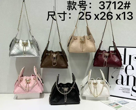 CHANEL
25cm
120 dhs🇦🇪

Zain44
♥️♥️♥️