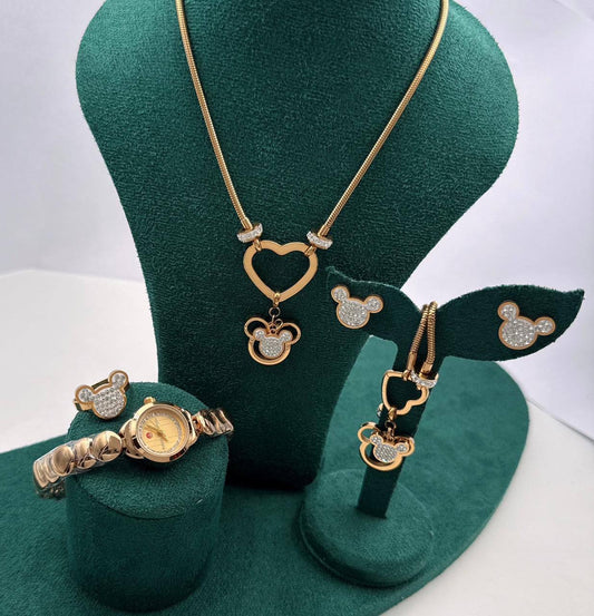 90 dhs 🇦🇪 

Set with box
🎁🎁🎁

Zain45
♥️♥️♥️