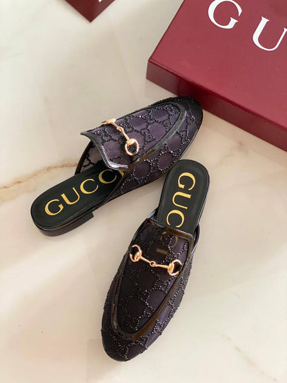 Gucci sandal
AAA master quality 
Size 36……..41
450 dhs🪙
Available now  ✅👌

Zain180
♥️♥️♥️
