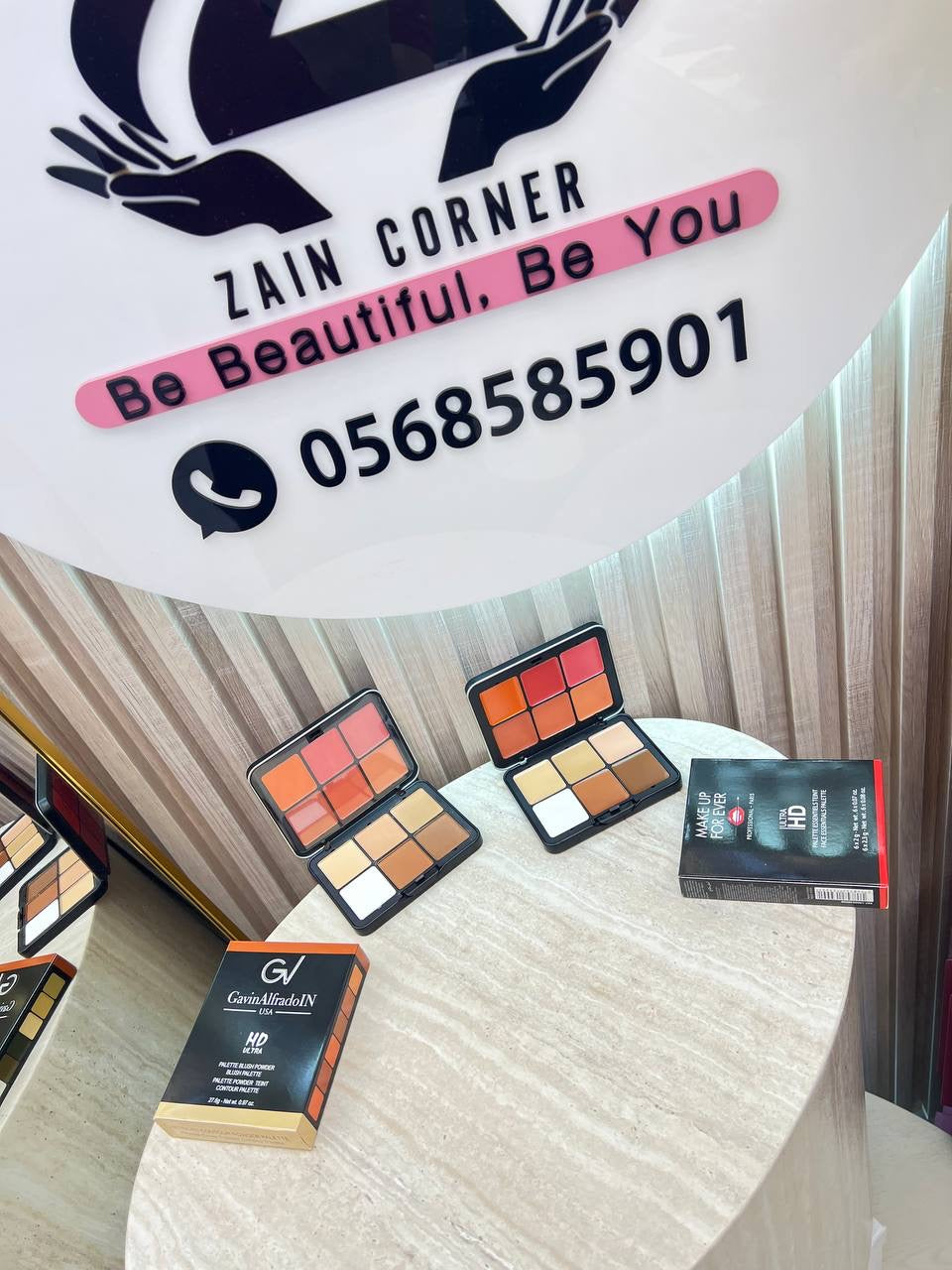 Makeup pallete 

30 dhs

Zain49

♥️♥️♥️