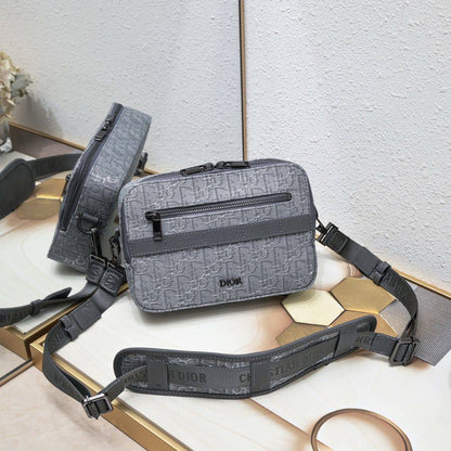 Dior Master +++
For Price 👇 WTSP Text Zain 0568585901

Zain142
♥️♥️♥️