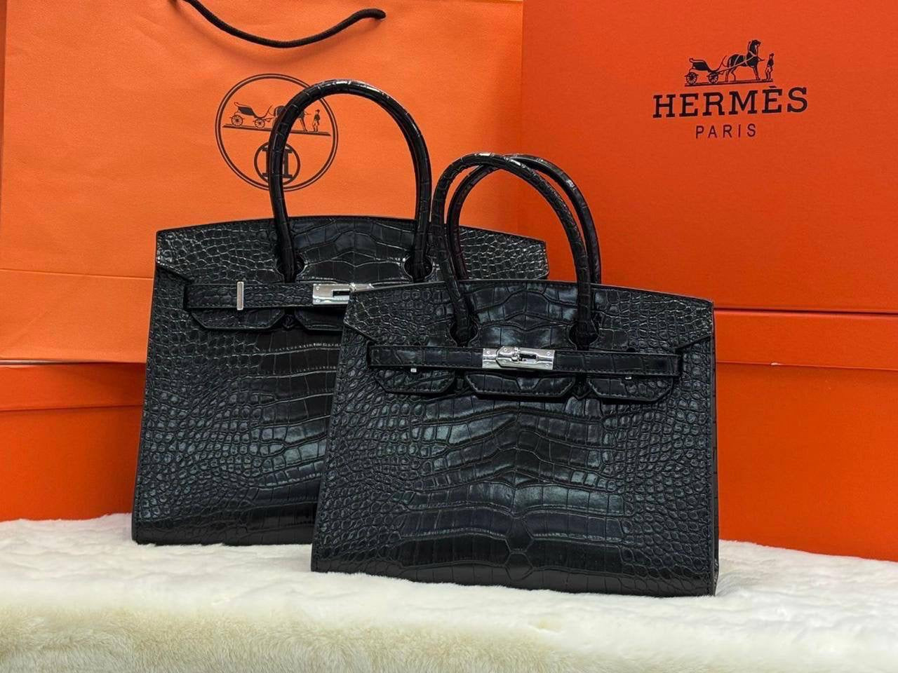 HERMES 

VERY GOOD QUALITY 
25 CM 100 dhs🇦🇪
30 CM 110 dhs🇦🇪

Zain28
♥️♥️♥️