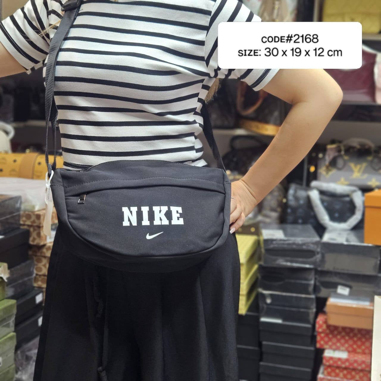 𝗡𝗜𝗞𝗘 𝗦𝗣𝗢𝗥𝗧𝗦
Loop CROSSBODY BAG
ʟɪɴᴇɴ ᴄʟᴏᴛʜᴇ ᴍᴀᴛᴇʀɪᴀʟ
sɪᴢᴇ : 30 cm ᴡɪᴅᴇ

35 dhs🇦🇪

Zain31
♥️♥️♥️