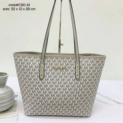MK
sʜᴏᴜʟᴅᴇʀ ᴛᴏᴛᴇʙᴀɢ
ᴢɪᴘᴘᴇʀ ᴛʏᴘᴇ
sɪᴢᴇ :. 32 cm

70 dhs🪙

Zain31
♥️♥️♥️