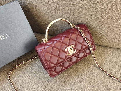 Chanel
95 dhs🪙

with box

🎁🎁🎁

high quality

Zain26
♥️♥️♥️