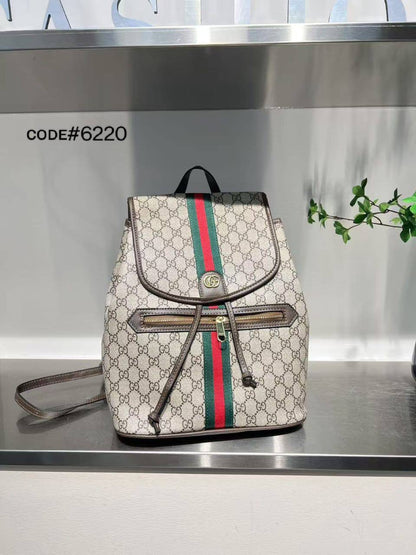 GUCCI BAGPACK
ғʟᴀᴘ ʙᴏᴛᴛᴏɴ ᴋɴᴀᴘsᴀᴄᴋ
sɪᴢᴇ : 28 cm

75 dhs🪙

Zain31
♥️♥️♥️