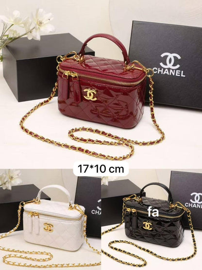 Chanel 24K
Size: 17 * 10 * 8 cm
90 dhs🇦🇪

with box
🎁🎁🎁

Zain115
♥️♥️♥️