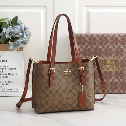 Coach
With box
🎁🎁🎁

size:25×19×12         
100 dhs🪙

Zain114
♥️♥️♥️