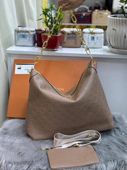 LV  
SIZE  ………   46 CM 

105 dhs🇦🇪

with BOX
🎁🎁🎁

Zain244
♥️♥️♥️