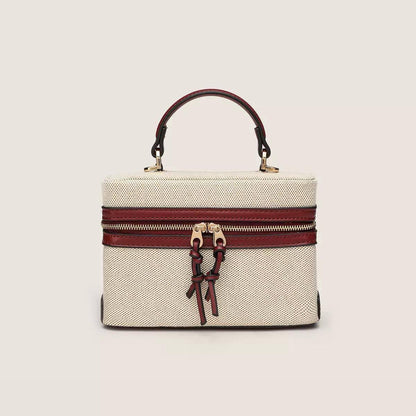 🎉 Offer 🎊  Loro Piana
High Quality 
Size : 19 *  12.5 * 7 cm
70 dhs🇦🇪

Zain115
♥️♥️♥️