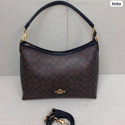 🎉 Offer 🎊  Coach
Size : 31 * 24 * 12 cm
75 dhs🇦🇪
with box 🎁

Zain115
♥️♥️♥️