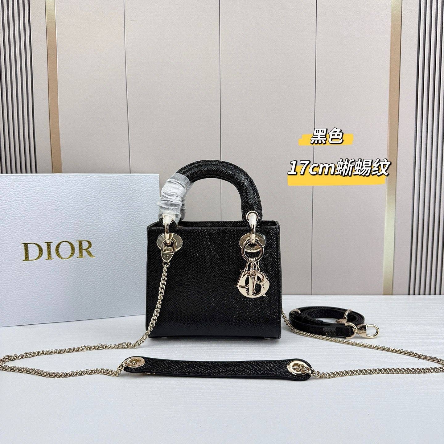 Dior  Master
270 dhs🇦🇪
#17cm
#with box🎁

Zain228
♥️♥️♥️