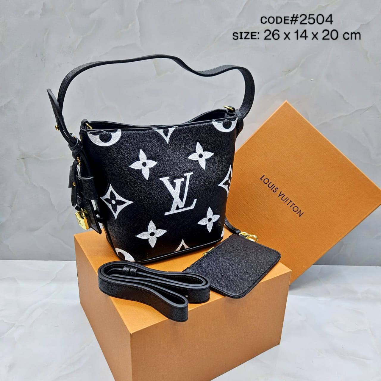LV
ᴀʟʟ ɪɴ BB ᴍᴏɴᴏɢʀᴀᴍ
sɪᴢᴇ: 26 x 14 x 20 cm
ᴡɪᴛʜ BOX
🎁🎁🎁

75 dhs🇦🇪

Zain31
♥️♥️♥️