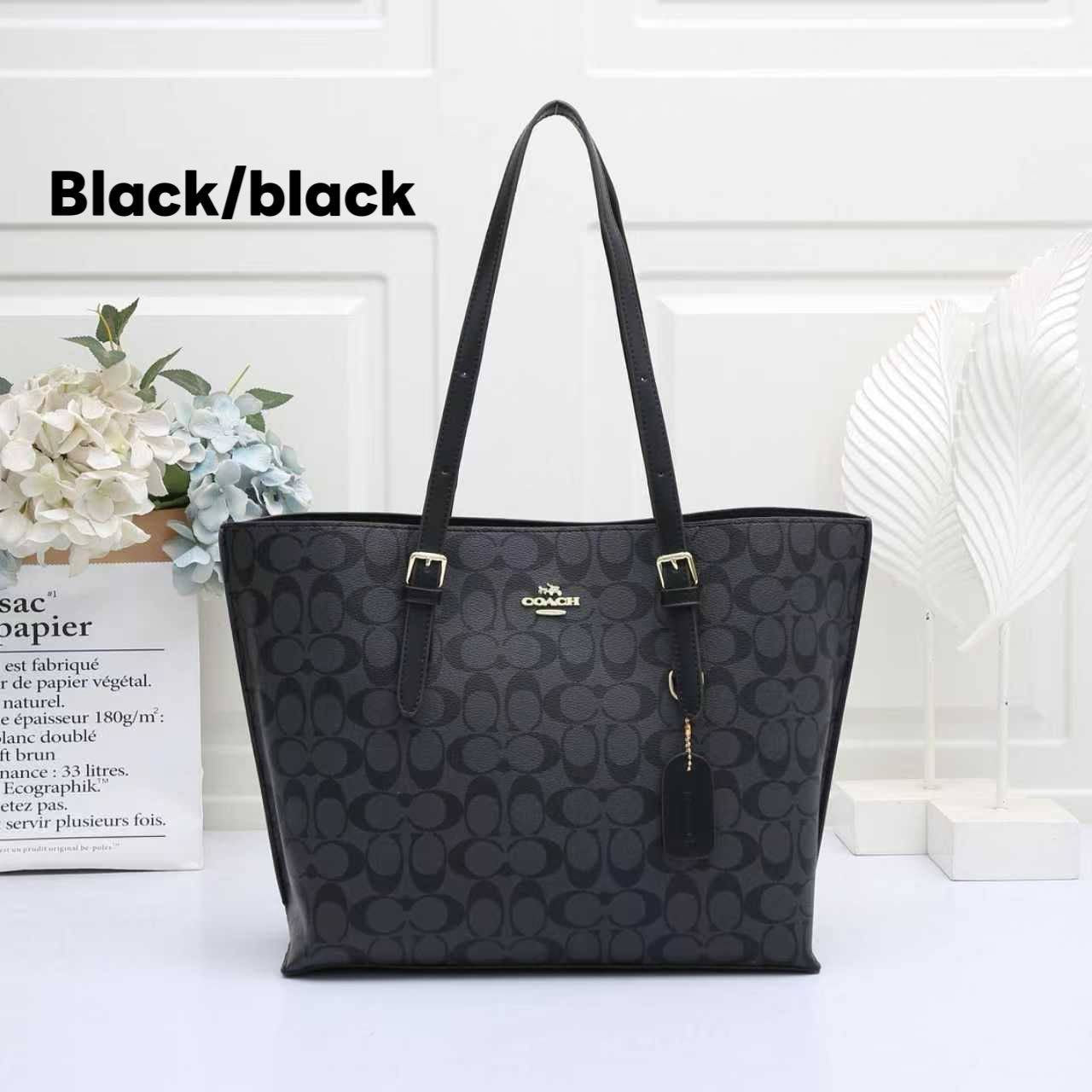 Coach
8 colors
Size:34×28×13                              
105 dhs🪙

Zain114
♥️♥️♥️