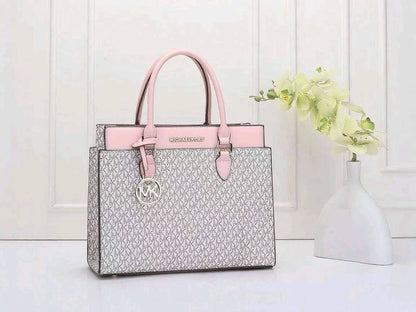 MK 
NEW CAME GOOD QUALITY 
100 dhs🇦🇪

Zain39
♥️♥️♥️