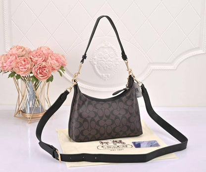 COACH
27*21*9.5 cm
95 dhs🇦🇪

Zain44
♥️♥️♥️