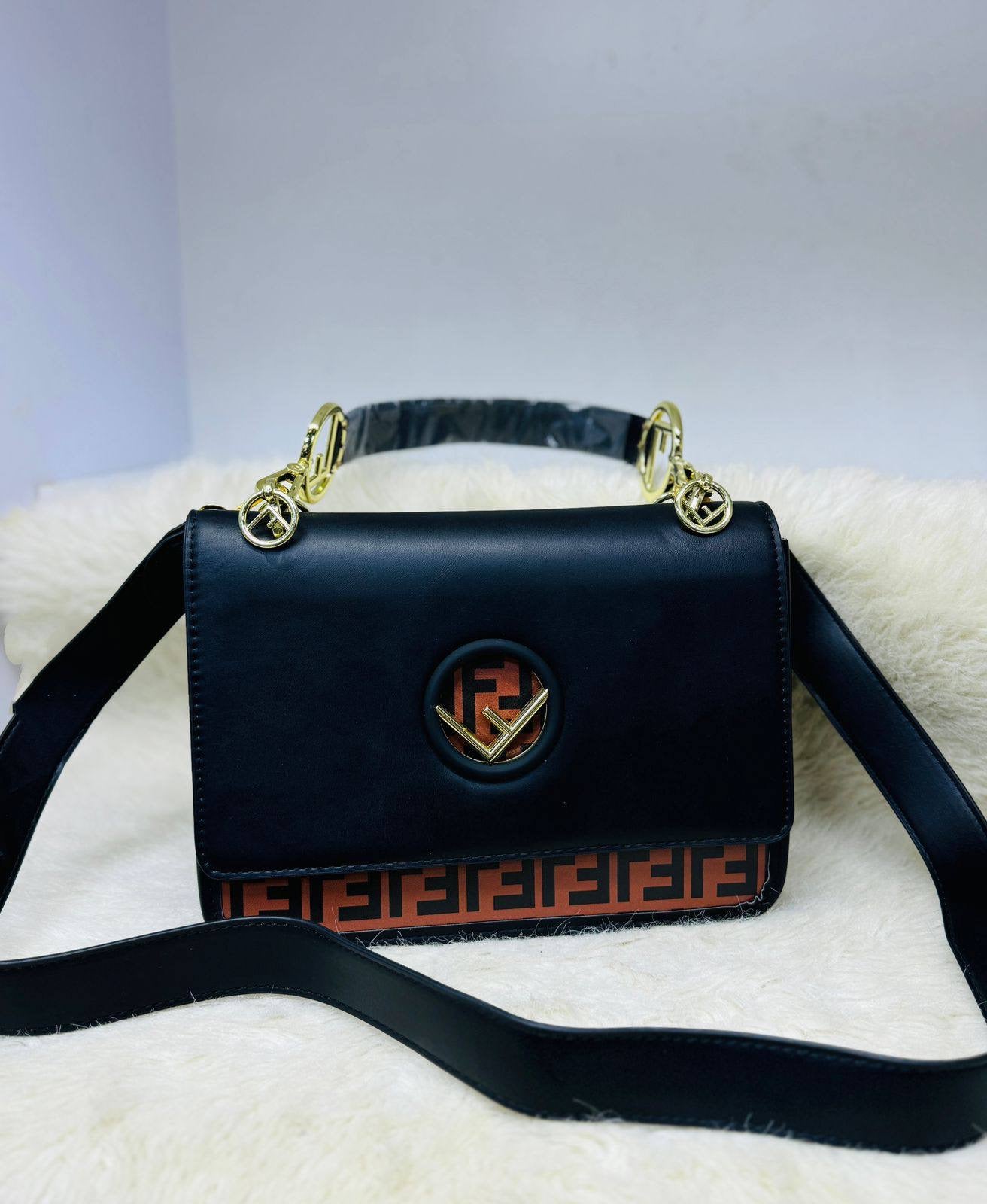 Fendi
70 dhs🇦🇪
offer

Zain50
♥️♥️♥️