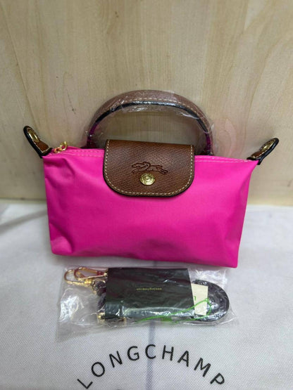 LongChamp Mini

High  Quality 

Size：19  * 11 cm
50 dhs🪙

Zain115
♥️♥️♥️