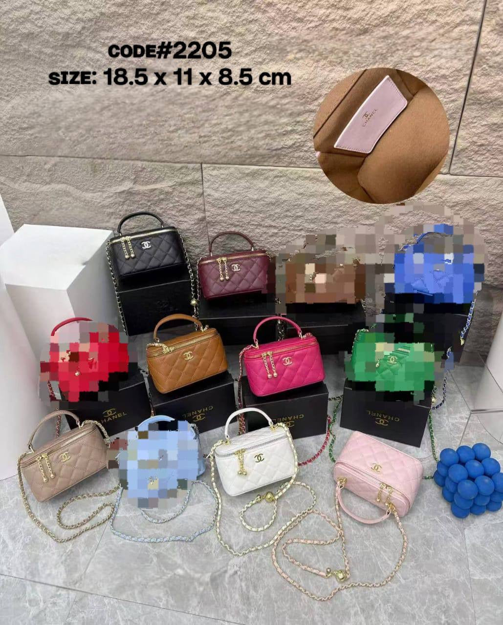 Chanel VANITY
ᴛᴏᴘ ʜᴀɴᴅʟᴇ ʙᴀɢ
ᴍᴀᴛᴛᴇ ʟᴇᴀᴛʜᴇʀ ᴍᴀᴛᴇʀɪᴀʟ
ɢᴏʟᴅ ʜᴀʀᴅᴡᴀʀᴇ ʟᴏɴɢ ᴄʜᴀɪɴ
sɪᴢᴇ : 18.5 cm

ᴡɪᴛʜ BOX
🎁🎁🎁

70 dhs🇦🇪

Zain31
♥️♥️♥️