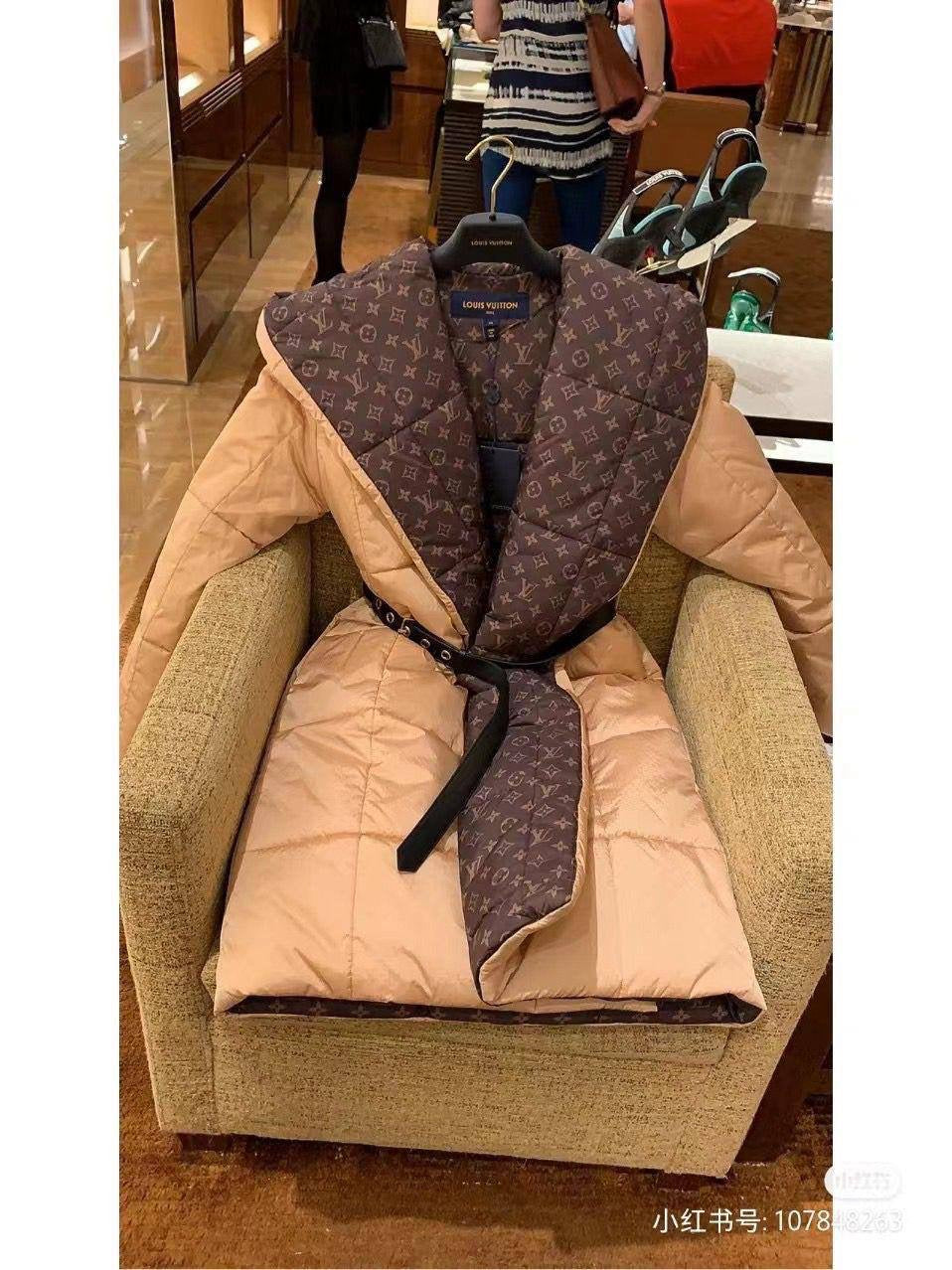 New collections   
380 dhs🪙
*good  quality  💕💝🛍️
*Sizes:S M L * 
*AVAILABLE NOW*

Zain231
♥️♥️♥️